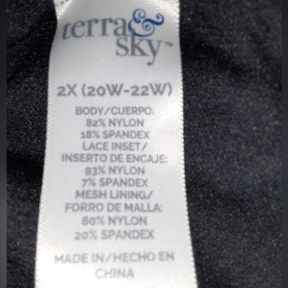 Womens plus size 2X, Terra Sky one piece swimsuit - Picture 3 of 3